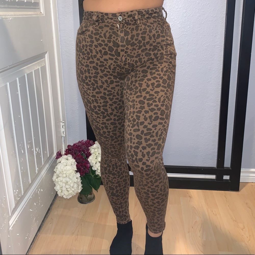 American Eagle Leopard Jeans